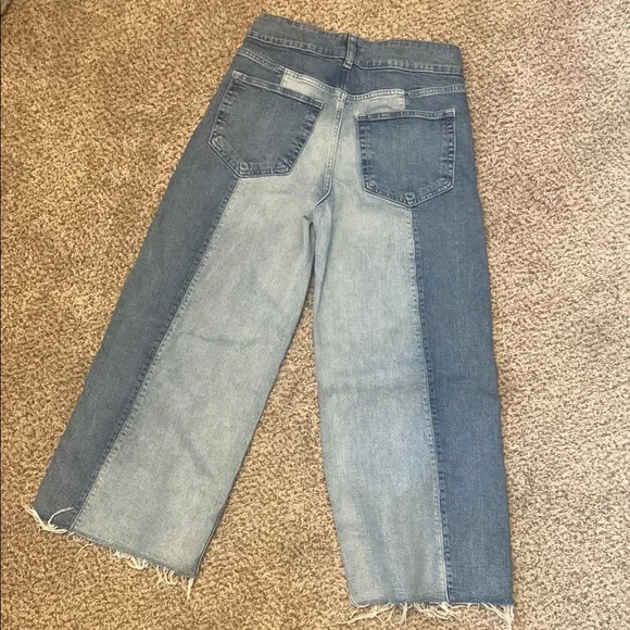 GAP Ladies HighRise Stride Patch Med Indigo Flare Wide Leg Jeans Raw Hem 26/2P - Picture 7 of 14